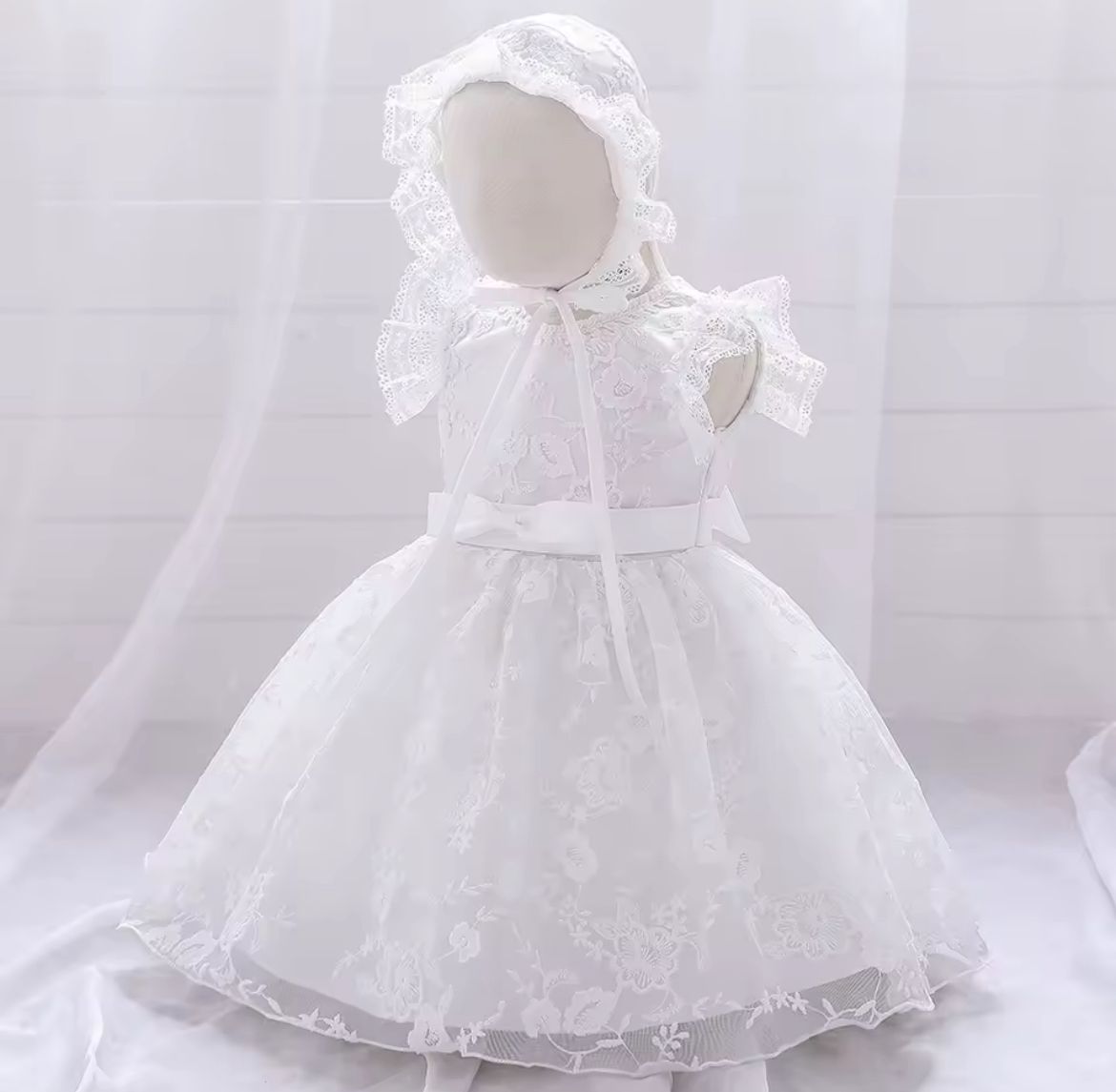 Vestido bautizo + pavita blanco